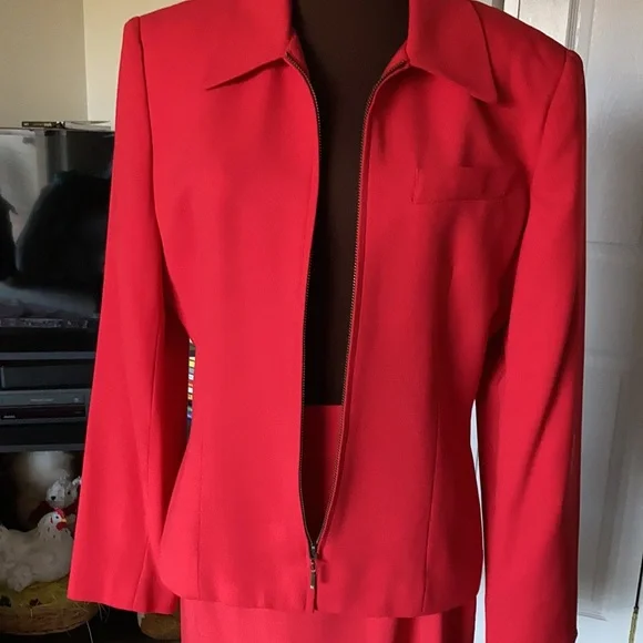 Vintage Rena Rowan for Saville suit - Picture 2 of 7